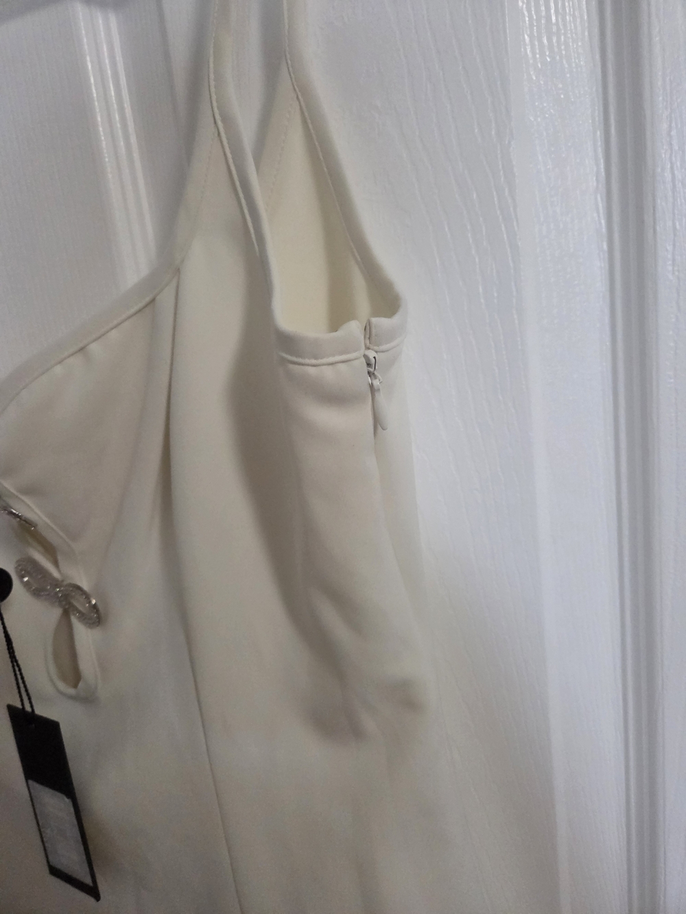 Brides Wedding Gianni Bini Summer Camisole Dress with Rhinestone Bow Accents - Picture 6 of 7